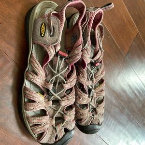 Pink keens waterproof hiking trekking sandals